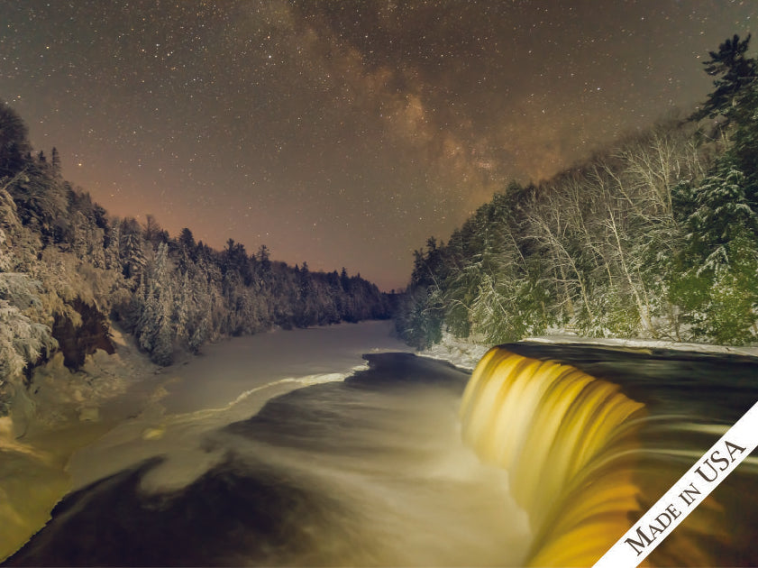 https://www.michiganawesome.com/cdn/shop/files/Tahquamenon_Falls_winter_1000_piece_222f0b59-4b68-4c21-a977-b0ce5bd4dc00.jpg?v=1701099774&width=1920